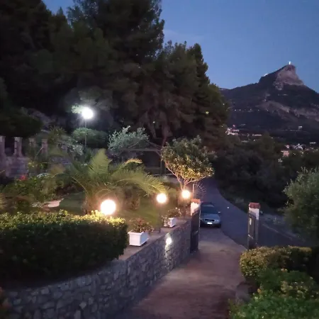 Villa Eminenza Holiday home